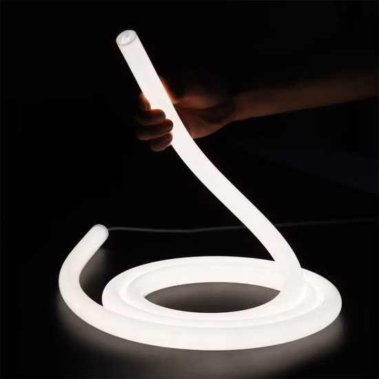 Bande de néon flexible 360 ​​LED Bande de néon 22/25/30/40 mm Tubes de néon flexibles 24 V/12 V/5 V DC 360 degrés émettant de la lumière de bande de néon LED ronde en silicone